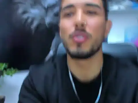 Snapshot of alangreek1 chatting on June 7, 2026, 10:46 pm alangreek1 online show from June 7, 2026, 10:46 pm