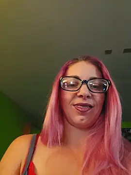 Summer Taz7 online show from May 19, 2026, 2:56 pm