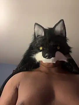 Ulric 09 online show from April 17, 2026, 4:04 am