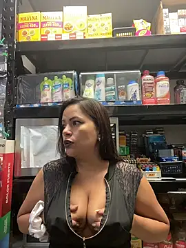 MIA ROSSEEE online show from June 11, 2026, 12:32 am