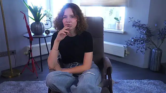 Snapshot of AgathaCarra chatting on April 12, 2026, 11:15 am AgathaCarra online show from April 12, 2026, 11:15 am