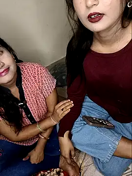 Hot night online show from April 13, 2026, 8:14 pm