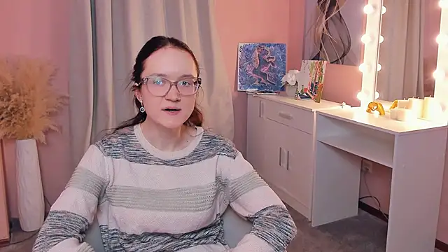 ErmaCurlis online show from April 11, 2026, 10:41 am