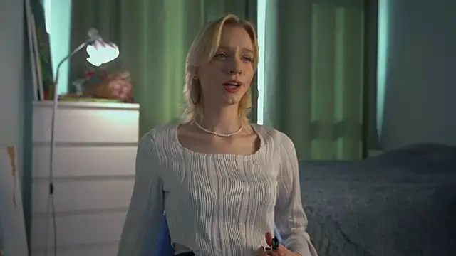 Snapshot of GildaThurgood chatting on April 14, 2026, 4:07 am GildaThurgood online show from April 14, 2026, 4:07 am