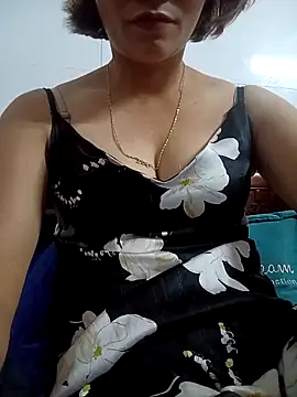 Snapshot of 2_banana chatting on May 5, 2026, 2:47 pm 2 banana online show from May 5, 2026, 2:47 pm