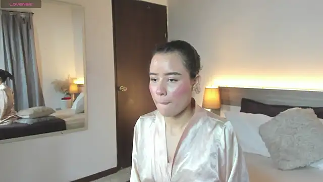 Snapshot of Migatica_johnson12 chatting on July 1, 2026, 9:22 am Migatica johnson12 online show from July 1, 2026, 9:22 am