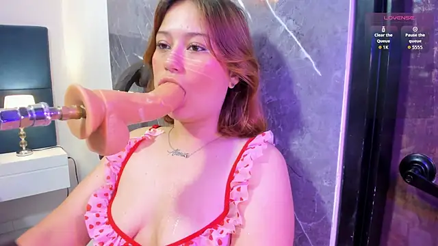 Snapshot of iza_grey chatting on June 2, 2026, 11:45 am iza grey online show from June 2, 2026, 11:45 am