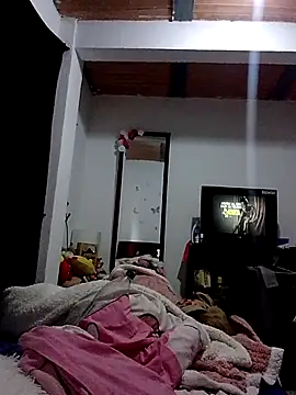 lunalizzy5 online show from April 14, 2026, 8:48 pm