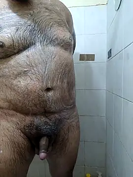 SX-JONNYBEAR online show from May 4, 2026, 5:03 am