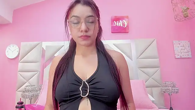 luna hix online show from June 17, 2026, 12:40 pm