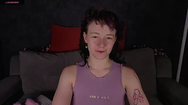 Ricki Bloom online show from June 13, 2026, 1:03 am