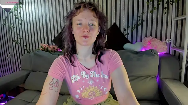 Ricki Bloom online show from June 25, 2026, 9:25 am