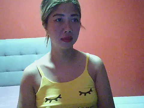 Snapshot of Cutie-Smile chatting on May 18, 2026, 9:53 pm Cutie-Smile online show from May 18, 2026, 9:53 pm