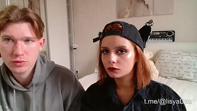 Snapshot of The_Slutty_Fox chatting on April 19, 2026, 8:13 am The Slutty Fox online show from April 19, 2026, 8:13 am