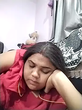 Snapshot of hotsilk21 chatting on May 5, 2026, 4:37 pm hotsilk21 online show from May 5, 2026, 4:37 pm