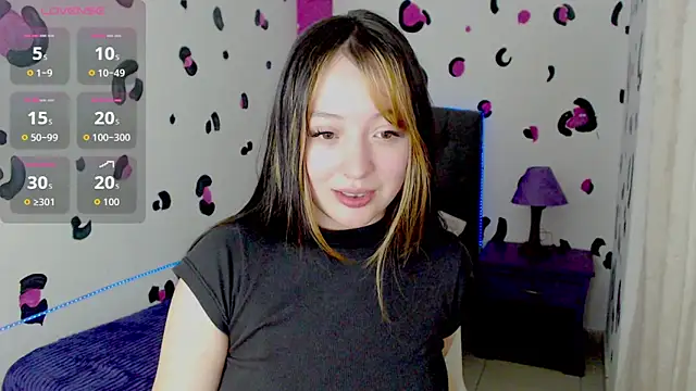 Snapshot of vero_doll12 chatting on May 27, 2026, 2:25 pm vero doll12 online show from May 27, 2026, 2:25 pm