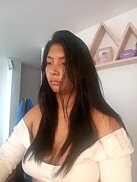 SaritaSC20 online show from April 15, 2026, 7:21 pm