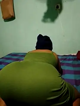 Snapshot of nisani_madusha chatting on April 12, 2026, 2:55 pm nisani madusha online show from April 12, 2026, 2:55 pm