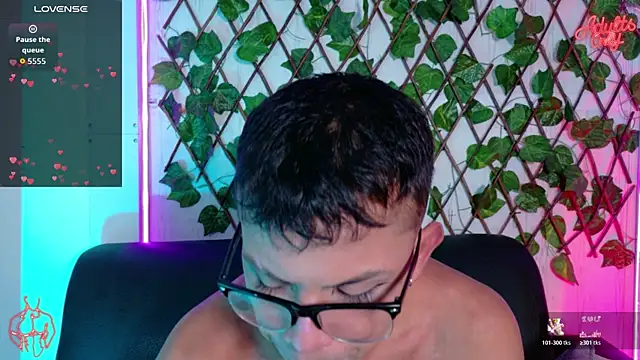 Snapshot of Apolo_Prince1 chatting on April 10, 2026, 10:25 pm Apolo Prince1 online show from April 10, 2026, 10:25 pm