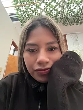 Snapshot of Kimmiebellarie chatting on June 6, 2026, 12:10 pm Kimmiebellarie online show from June 6, 2026, 12:10 pm