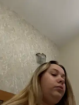 Snapshot of OliviaJadeXx chatting on May 19, 2026, 7:26 am OliviaJadeXx online show from May 19, 2026, 7:26 am