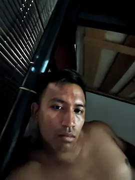 SnoozingThiamine online show from April 19, 2026, 6:54 pm