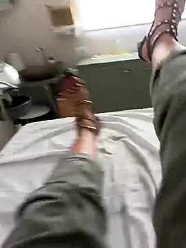 Snapshot of meladinhaa69 chatting on April 14, 2026, 4:24 pm meladinhaa69 online show from April 14, 2026, 4:24 pm