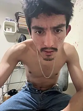 Snapshot of FredHoTwonk chatting on April 16, 2026, 9:54 am FredHoTwonk online show from April 16, 2026, 9:54 am