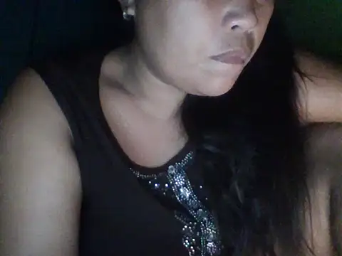 Snapshot of PinayAnne chatting on July 18, 2026, 4:11 pm PinayAnne online show from July 18, 2026, 4:11 pm
