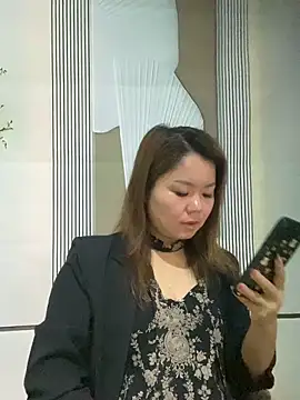 nide-yuebao online show from April 20, 2026, 2:25 am