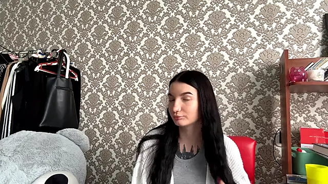 Snapshot of holoris chatting on April 20, 2026, 11:24 am holoris online show from April 20, 2026, 11:24 am