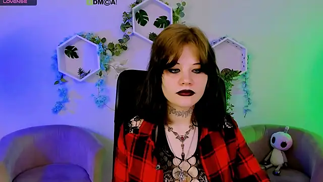 Snapshot of nikki_kiss_ chatting on June 17, 2026, 8:28 am nikki kiss online show from June 17, 2026, 8:28 am