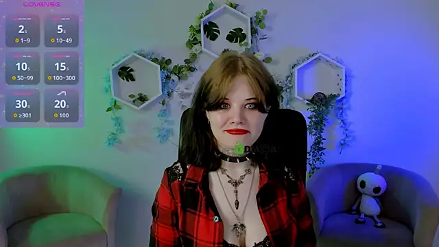 Snapshot of nikki_kiss_ chatting on July 6, 2026, 8:33 am nikki kiss online show from July 6, 2026, 8:33 am