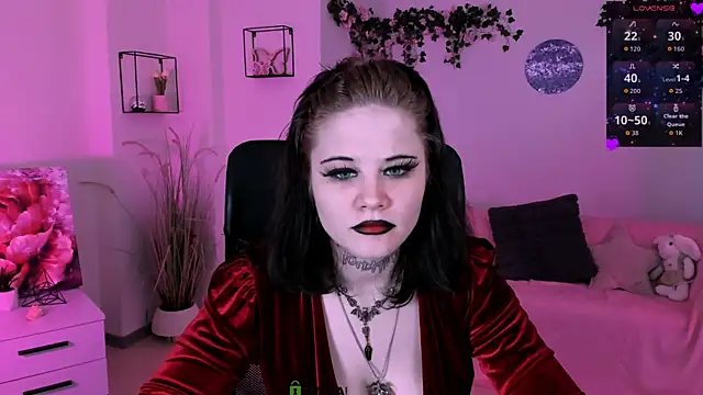 Snapshot of nikki_kiss_ chatting on July 9, 2026, 8:40 am nikki kiss online show from July 9, 2026, 8:40 am