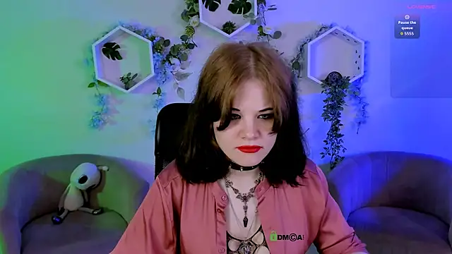 Snapshot of nikki_kiss_ chatting on July 21, 2026, 9:00 am nikki kiss online show from July 21, 2026, 9:00 am