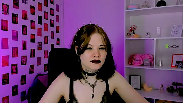Snapshot of nikki_kiss_ chatting on July 23, 2026, 8:45 am nikki kiss online show from July 23, 2026, 8:45 am
