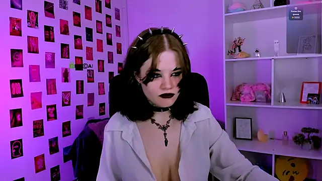 Snapshot of nikki_kiss_ chatting on July 24, 2026, 8:45 am nikki kiss online show from July 24, 2026, 8:45 am