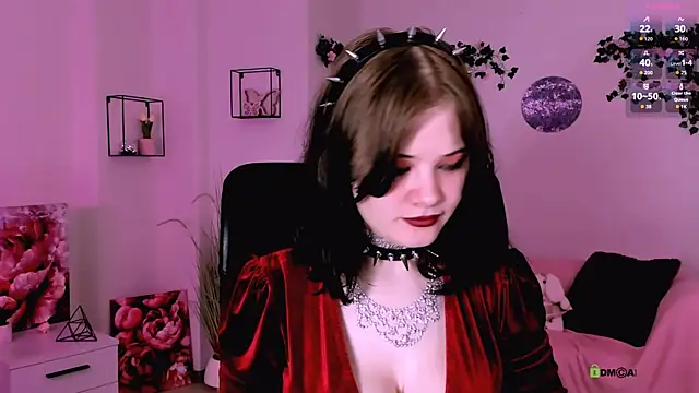 Snapshot of nikki_kiss_ chatting on August 3, 2026, 8:46 am nikki kiss online show from August 3, 2026, 8:46 am