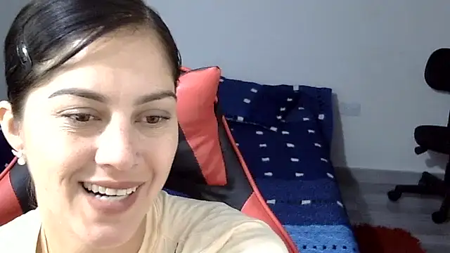 Snapshot of Bandida553 chatting on June 2, 2026, 6:21 pm Bandida553 online show from June 2, 2026, 6:21 pm