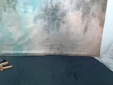 BossyBustyQueen online show from June 2, 2026, 5:53 am