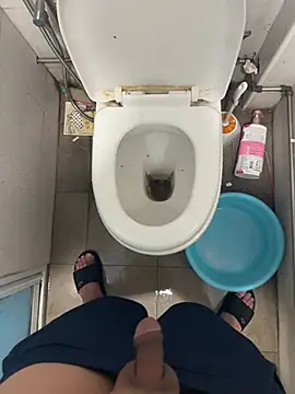 traisexxi online show from April 13, 2026, 3:39 pm