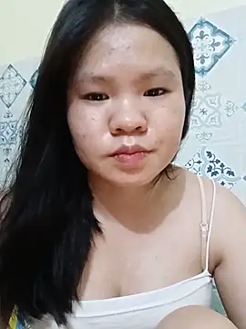 Snapshot of Seraphinahh chatting on May 29, 2026, 4:27 pm Seraphinahh online show from May 29, 2026, 4:27 pm