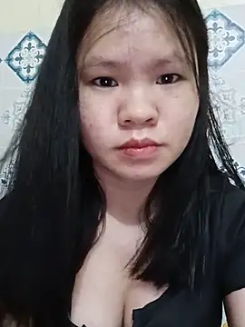 Snapshot of Seraphinahh chatting on May 31, 2026, 9:27 am Seraphinahh online show from May 31, 2026, 9:27 am