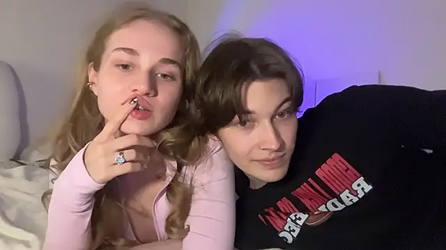 swaggenjoyer online show from April 21, 2026, 9:28 pm