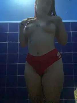 Snapshot of sara2512 chatting on April 15, 2026, 6:37 pm sara2512 online show from April 15, 2026, 6:37 pm