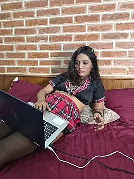 jellyyynspicyyy online show from July 2, 2026, 1:39 pm