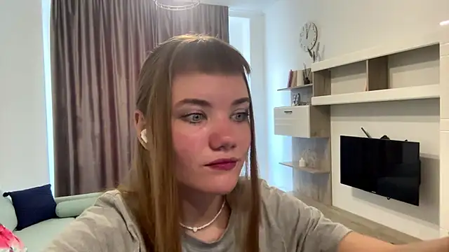 Snapshot of doana_bebriti chatting on July 22, 2026, 10:07 am doana bebriti online show from July 22, 2026, 10:07 am