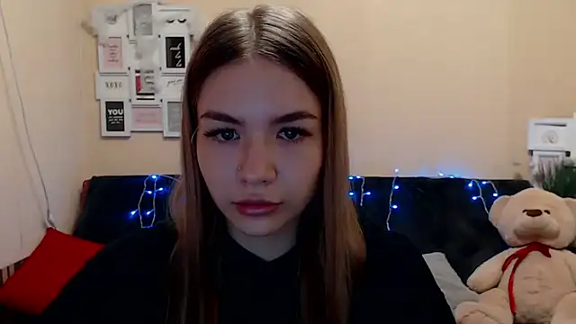 Snapshot of KaiTrum chatting on May 4, 2026, 7:54 pm KaiTrum online show from May 4, 2026, 7:54 pm