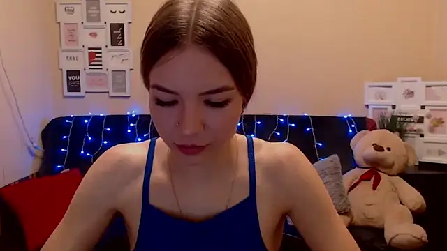 Snapshot of KaiTrum chatting on June 15, 2026, 8:44 pm KaiTrum online show from June 15, 2026, 8:44 pm