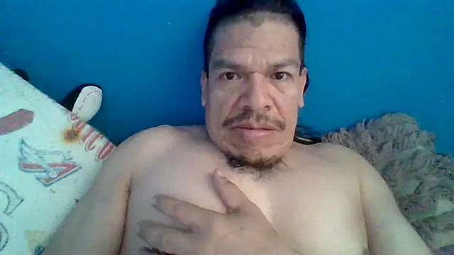 Snapshot of Oskr2024XXX chatting on July 17, 2026, 6:35 pm Oskr2024XXX online show from July 17, 2026, 6:35 pm
